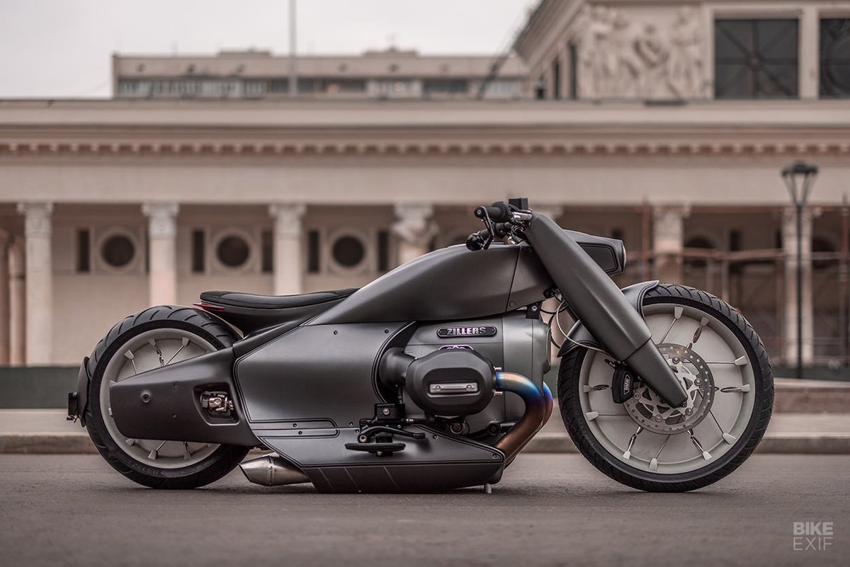 TheDailyRideUp's tweet photo. “Space Chop”
BMW R18 Kit by Zilliers Garage
Grab Bag
- 1800cc
- Carbonfibre Bodywork
- Air suspension
- Price $44,900 (For the Kit)
#TheRideUp #motorcycle #ride #moto #motolifestyle #caferacer #London #Russia #handmade #motolife https://t.co/mgZzMf7ixi