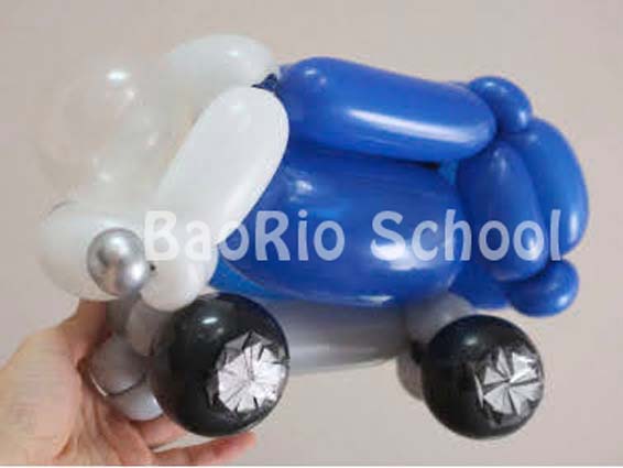 Balloon Rio 10月日 水 午後1時からのツイストバルーン教室は はたらく車シリーズの清掃車 当初のデザインに少し手を加えました T Co Lnpaceuoro ツイストバルーン バルーンアート バルーン教室 風船 風船教室 Balloon Balloonart