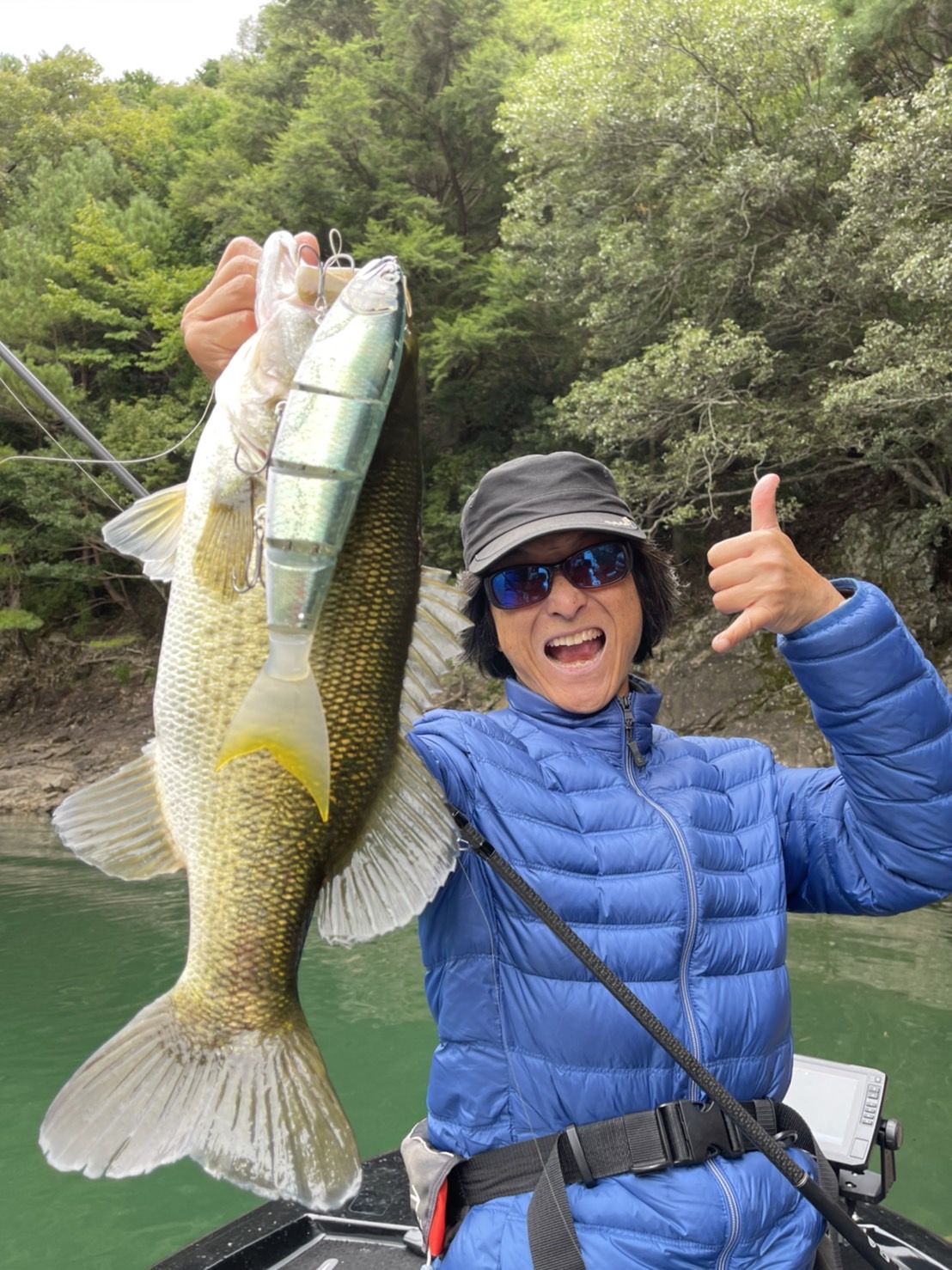 Shingo 本当に凄い経験をしました デカ長のしまぁさん サタン島田ともいうらしい あそこを してから して エイトトラップやぁ 心臓が止まったよ Tulalajp サタン島田 バラム バス釣り エイトトラップ 東レ ラッキークラフト 池原ダム