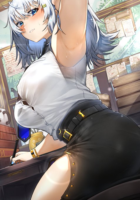 #絵柄が好みって人がいればいいなぁ 
程よくえっちなお姉さんを描いています 