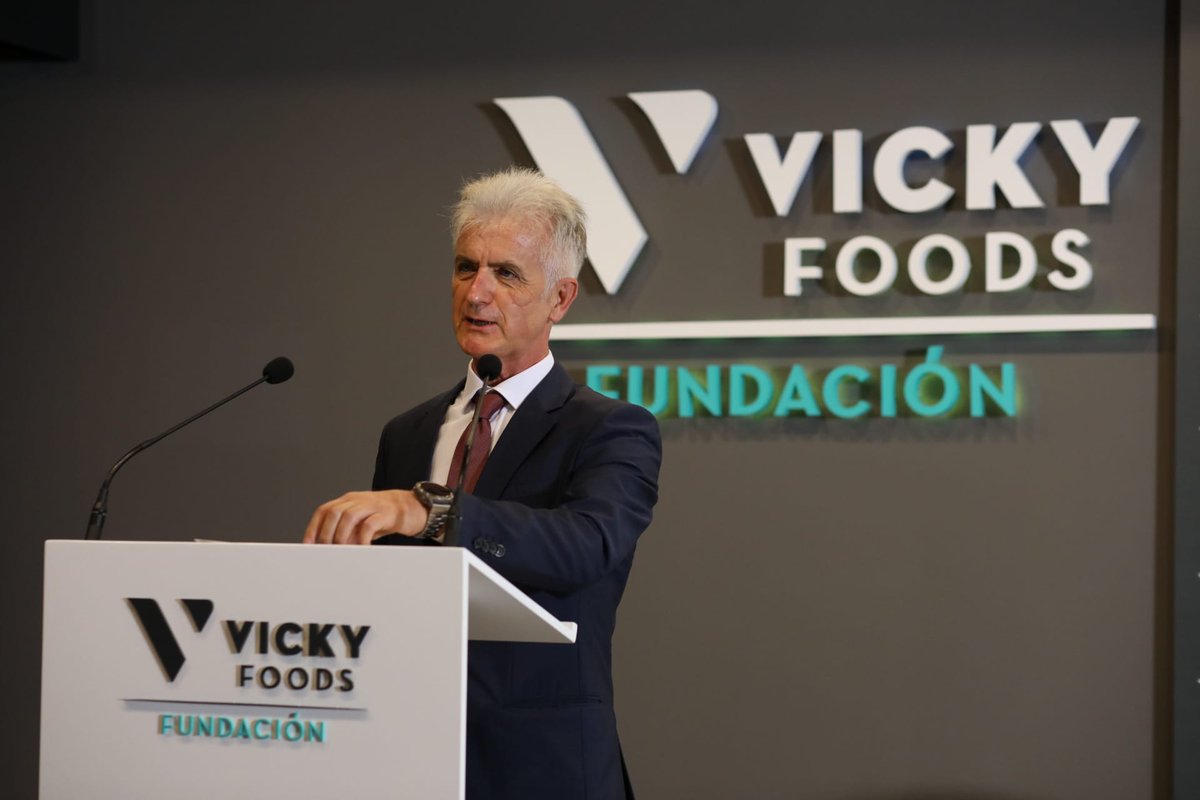 👉 "Quiero agradecer a todas las personas que han sido protagonistas de nuestra historia, tanto las citadas en el libro como las demás. Hoy tenemos la suerte de contar con algunas de ellas", <a href="/rafjuan/">Rafael Juan</a> en la presentación del libro #UnaDulceHistoria.