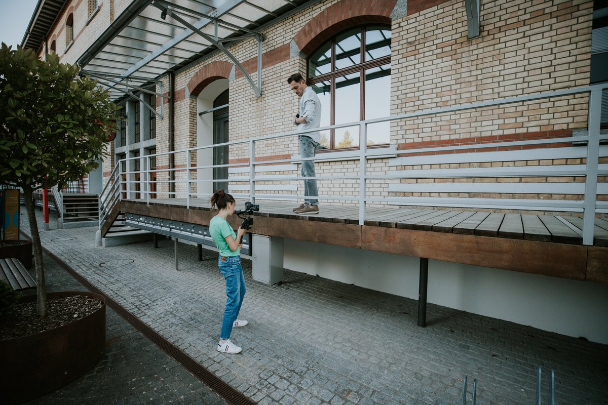 digitraum's tweet photo. aaaaand action #videocreation #videoproduktion #filmmacher #werbevideos #produktvideos #unternehmensvideo #firmenvideo #ronins #gimbalshots #zurich #digitraum @MarinovaMariya #schweiz https://t.co/VlmylYA5FN