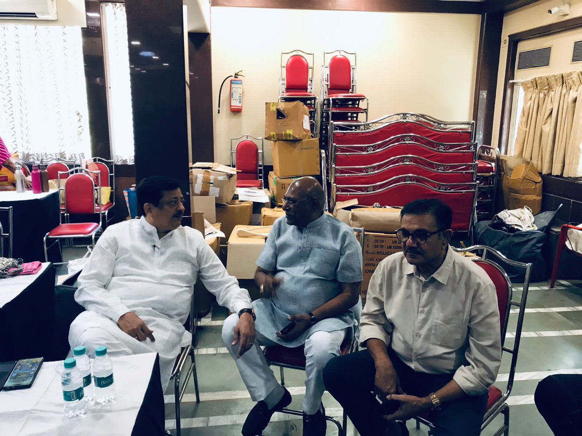 chheda_pravin's tweet image. Shri Vagad Visha Oswal Vikas Samaj
ORGANISED 
Rarely Used #WeddingGarment #exhibition &amp;amp; #Sales
Today 18th and Tomorrow 19th October
At Paramkeshav Baug, #Ghatkopar (W).
*Supported by:
Shri #GhatkoparVagadVisaOswalSamaj.