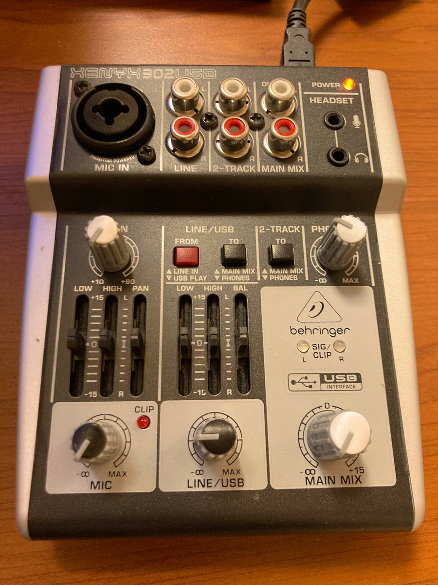 MDJHH_official's tweet image. 四年くらいお世話になったかなぁ
今までありがとうフォーカスライトぉおおお😿

一時的ですがベリンガー君に働いて貰います(´ｰ｀)

#forcusrite
#behringer