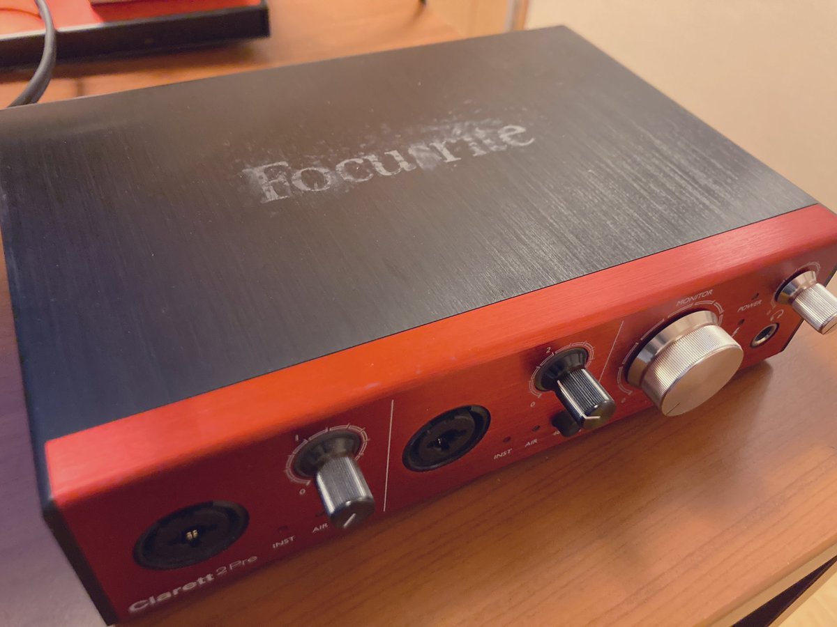 MDJHH_official's tweet image. 四年くらいお世話になったかなぁ
今までありがとうフォーカスライトぉおおお😿

一時的ですがベリンガー君に働いて貰います(´ｰ｀)

#forcusrite
#behringer