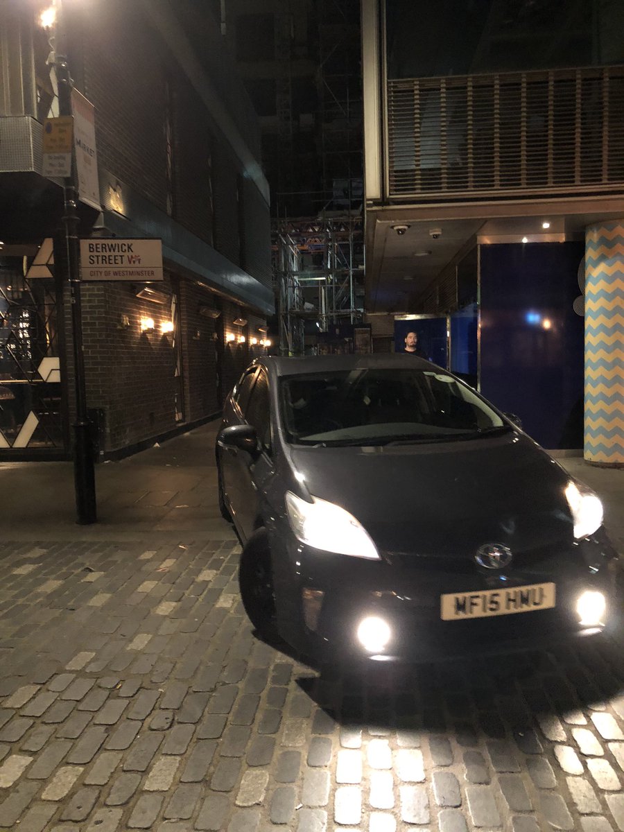 milkbarsoho's tweet image. @CityWestminster #visonforsoho #berwickstreet #sohois a giant u-turn disaster. The traffic has increased significantly (now that the signs have been changed to non-pedestrianised from 7:30pm- but there are unsigned road works at the end of the street.. the parking is not marked…