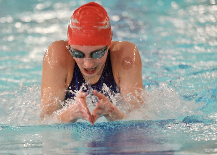 ReynaHoffman8's tweet photo. So so excited to announce my verbal commitment to further both my academic and athletic careers at Indiana Wesleyan University!! A HUGE thank you to all my coaches, teammates, friends and especially family for their constant support! GO Wildcats! ❤️ @iwuswimming https://t.co/5gaHI1hkZD