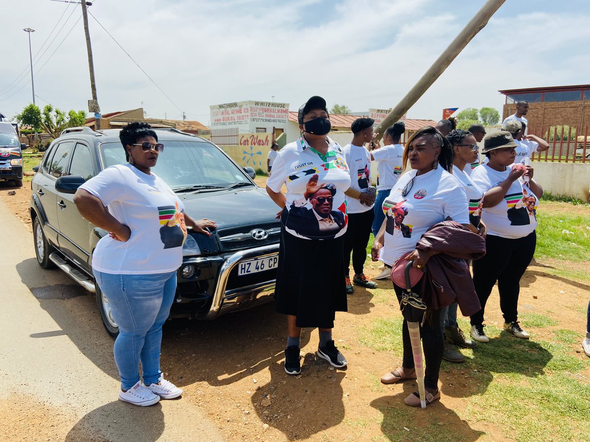 NHMakhuba's tweet photo. SETHEMBE Sisebenzela wena βπ½βπ½
We are ready to win!@ifp_gauteng
@IFPinParliament
#LGE2021 #VoteIFP #Sethembe #TrustUs #TrustUsToWorkForYou πππ https://t.co/REflosxIN2