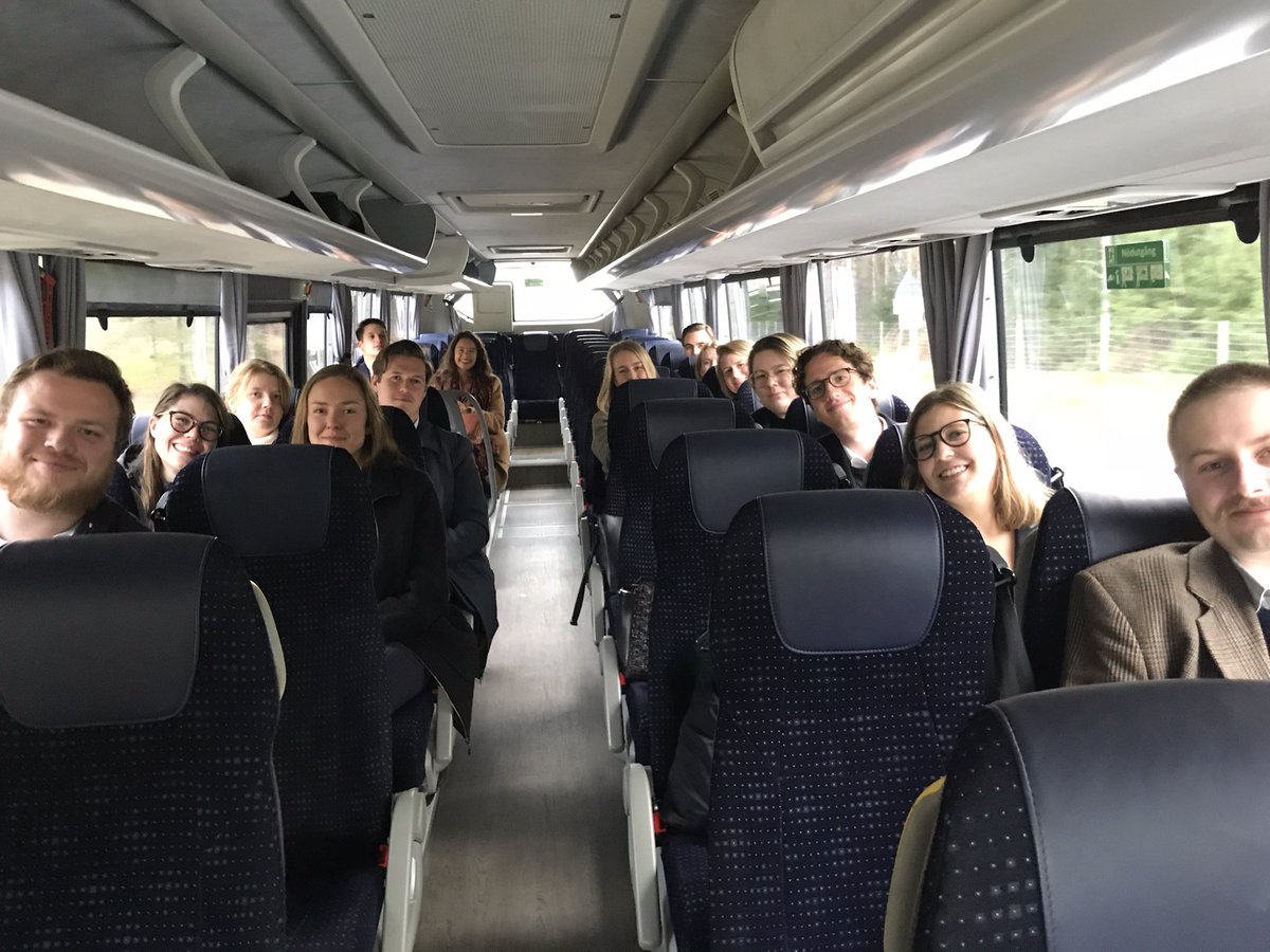 AnnwieAnna's tweet photo. Vart är vi på väg? Härligt att vara igång med studiebesök igen för #FutureDefenceLeaders med @AFF_sweden Denna gång #Örnsköldsvik och Hägglunds #föpol #svfm #säkpol @LottaIlonaH @hyfsatliberal @ChrissA1996 https://t.co/nXurGoibMC