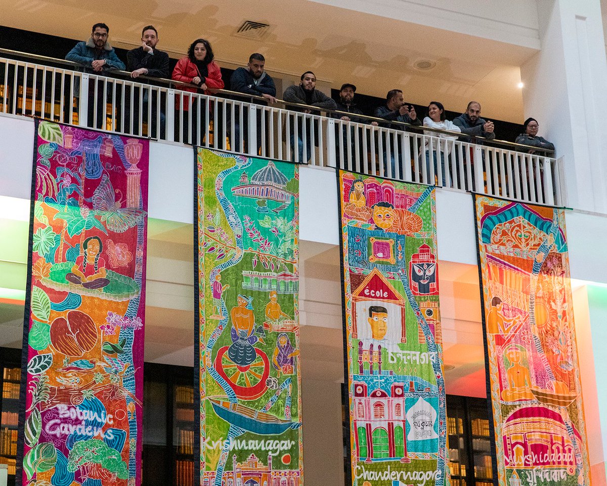kinetikapeople's tweet photo. Fantastic to see all the Silk River flags last night at @britishlibrary with @bloomsburyfest to celebrate #Bangladesh50 - what a great atmosphere!

Read why the flags were created linking areas in West Bengal &amp; along the Thames: https://t.co/NVhtlbsAtT

@eventsBL #festivalflags https://t.co/r1Vrs67ubx