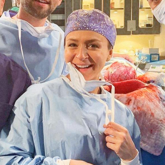 No one could be amelia shepherd, only her, happy birthday caterina scorsone, thank u for everything<3 