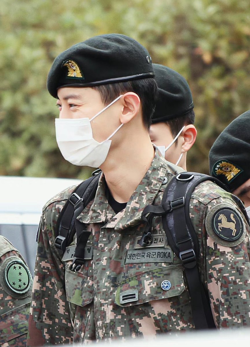 kimjongyeol14's tweet photo. “Military Update” 
201/547

#Chanyeol #Loey #Yeol #Studionng #Beagleline #HappyVirus #EXO #WeAreOneEXO #MainRapper #globalambassador  #Prada #Model #Aerie #EXOL @prada @real__pcy  #chanrose #Chankai https://t.co/WI2JjjBvWj