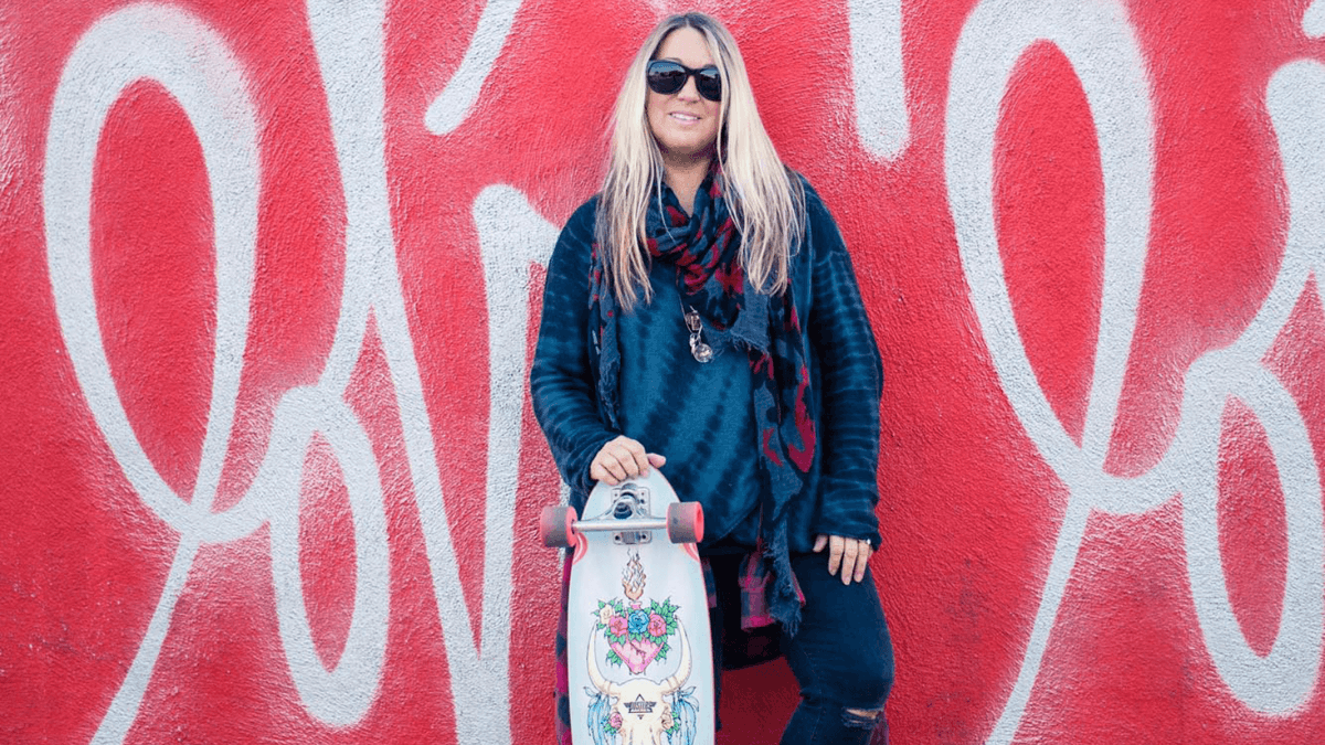 TMHealthSystem's tweet image. Cindy Whitehead, pro skateboarder &amp;amp; wardrobe stylist, decides to attack the problem of gender discrepancies in the skateboarding community by starting @GirlisNOTa4LW, aiming to increase visibility and support for female skateboarding. #CommunityVIP ow.ly/n8yE50GrMLU