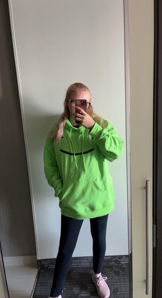 TheKatelyn tweet media