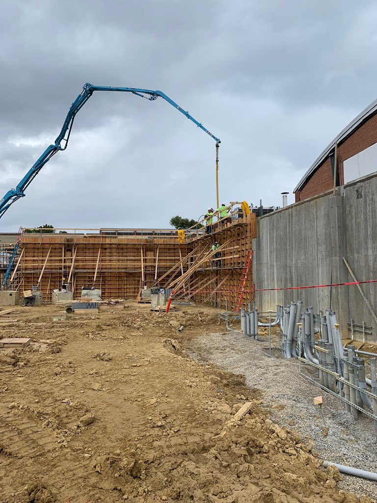 AviatorBizOps's tweet photo. I honor of #FlightFest, here are some pictures of the progress @SycamoreJrHigh! #SoaringPastExpectations #TakeFlightTogether https://t.co/Sd4pfD2mH4
