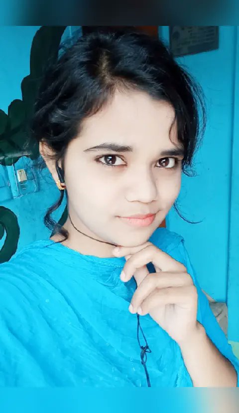 Ani1234R's tweet photo. Hey, you should watch this video, I promise you won't regret it!❤️#Likee #HelloLikee #LIKEEapp https://t.co/Tzn7txhlIw https://t.co/PEs0Yi9z2i