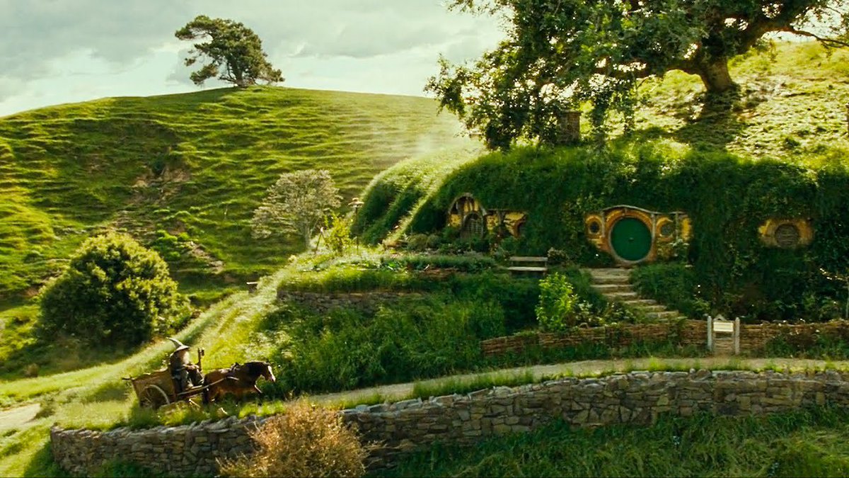 myelessar's tweet photo. just middle-earth being the most beautiful fantasy world https://t.co/9yS5VEbxxE
