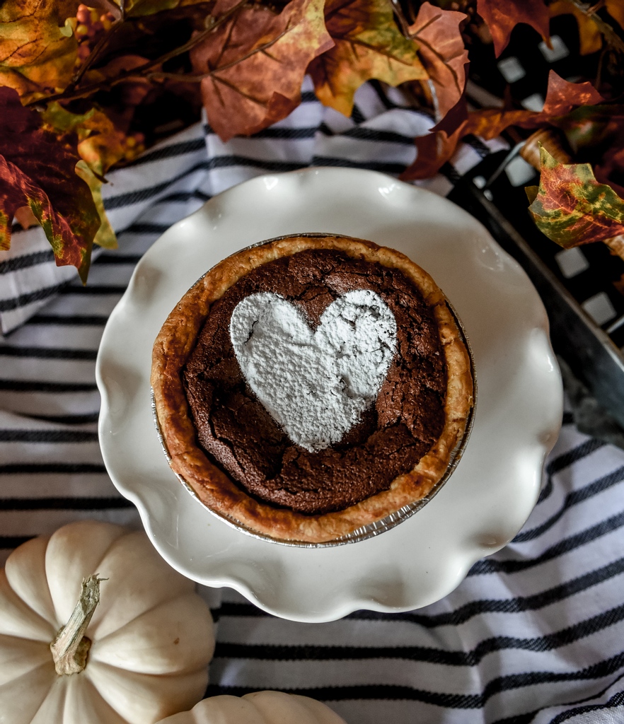 Crave Pie Studio tweet media
