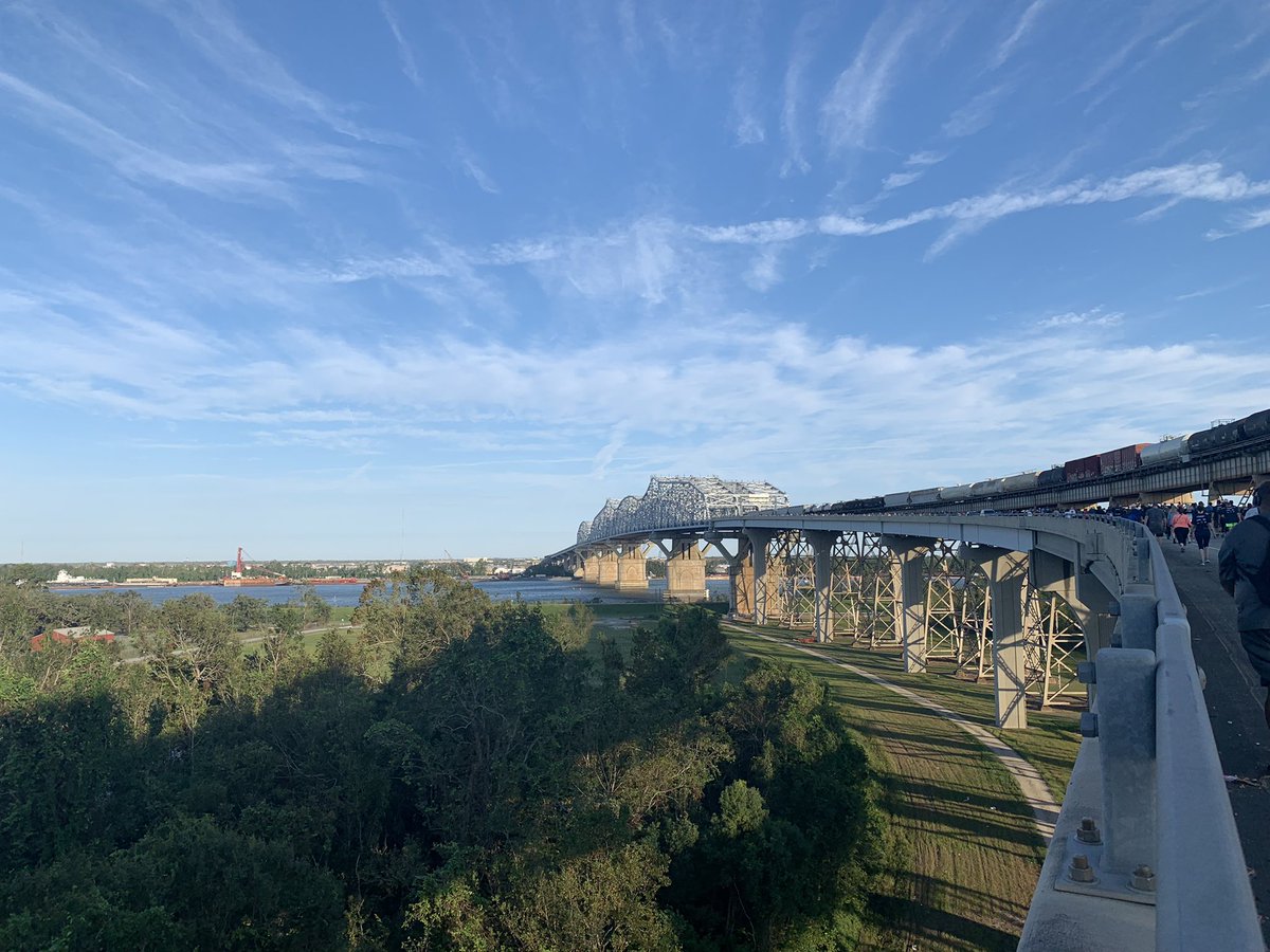 ScroogeDaddy's tweet photo. stunning views today, as we walked over the Mississippi River, via the Huey P Long Bridge..   Gorgeous morning.  
#GeauxOverIt https://t.co/Yb6fThj8FZ