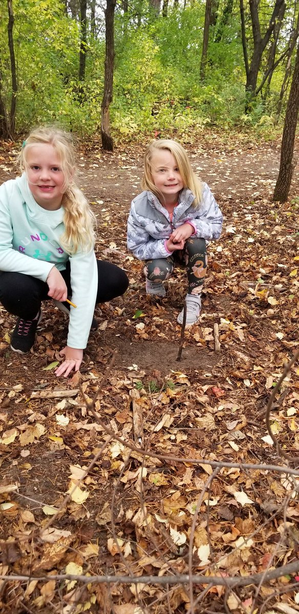 McMahonFirsties's tweet photo. These little squirrels hid their acorn for winter, but will they remember where they hid them? We will find out next week! #mcfirsties #handsonlearning #firstgradeforesters #getoutside https://t.co/7TPV9swsCB