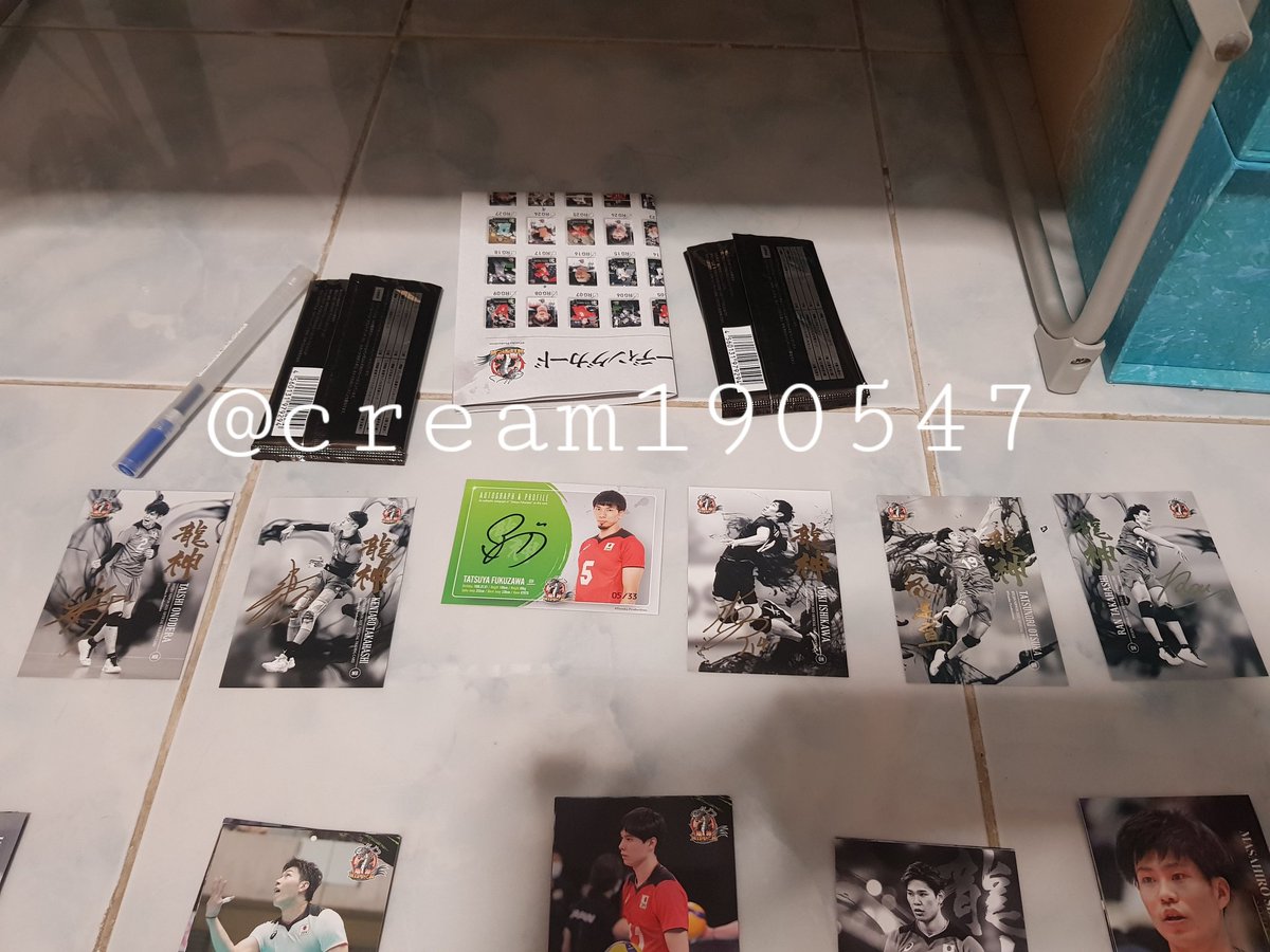 Cream190547's tweet photo. ได้ของแล้วค้าบบ @OUNzo2 ฟ้าได้ประทานให้น้องรันกับทัตจังมาอยู่กับเรา #ounreview https://t.co/YoQ5W5NeSd