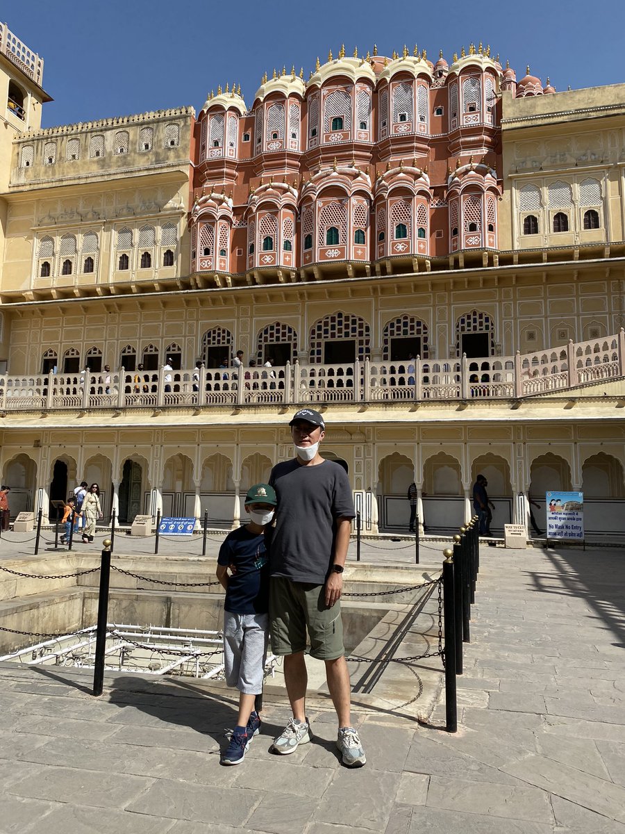 hisohn's tweet photo. First family travel in India, Jaipur. Beautiful and hot. https://t.co/ZnLM6tCzGG