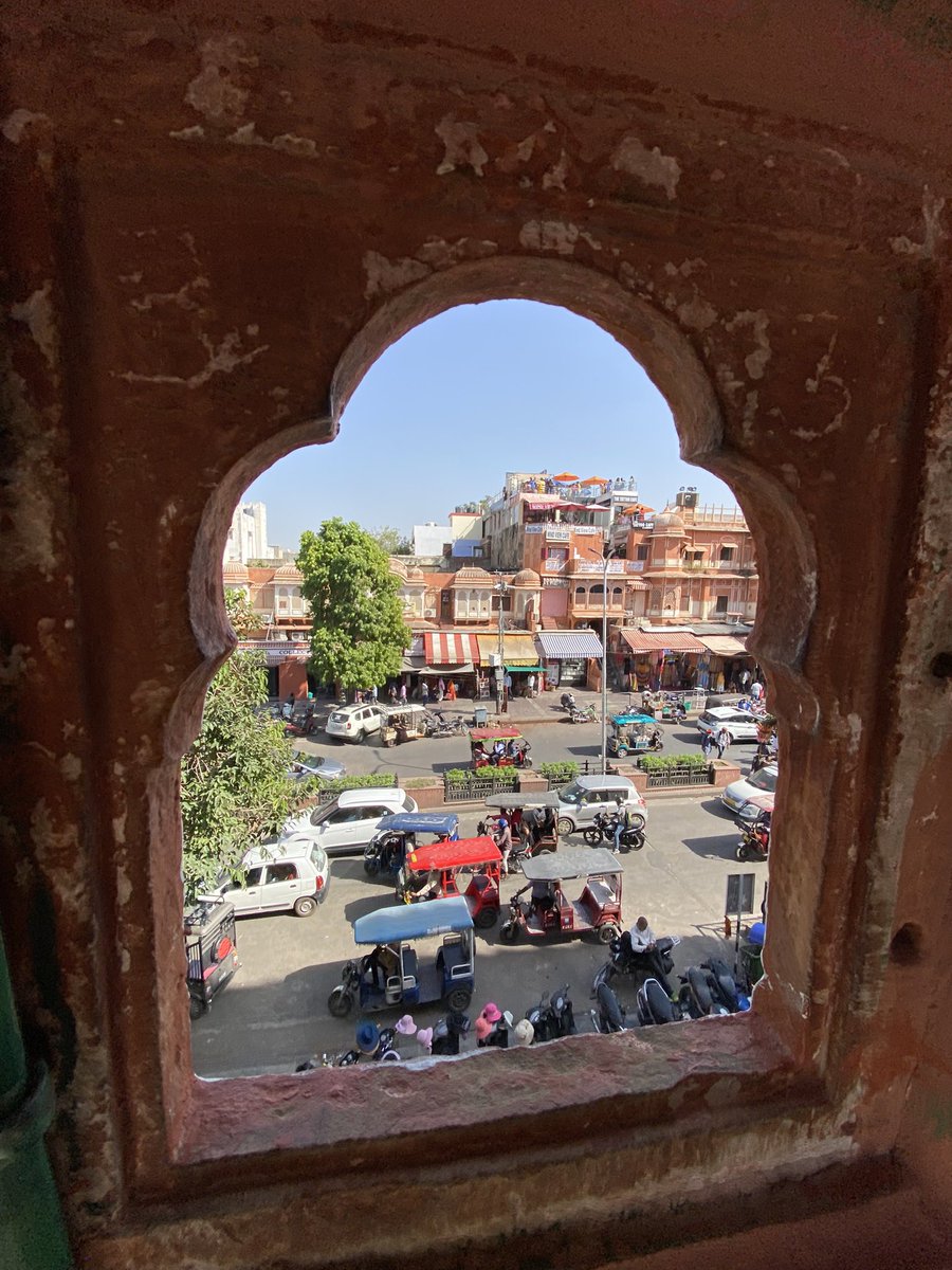 hisohn's tweet photo. First family travel in India, Jaipur. Beautiful and hot. https://t.co/ZnLM6tCzGG