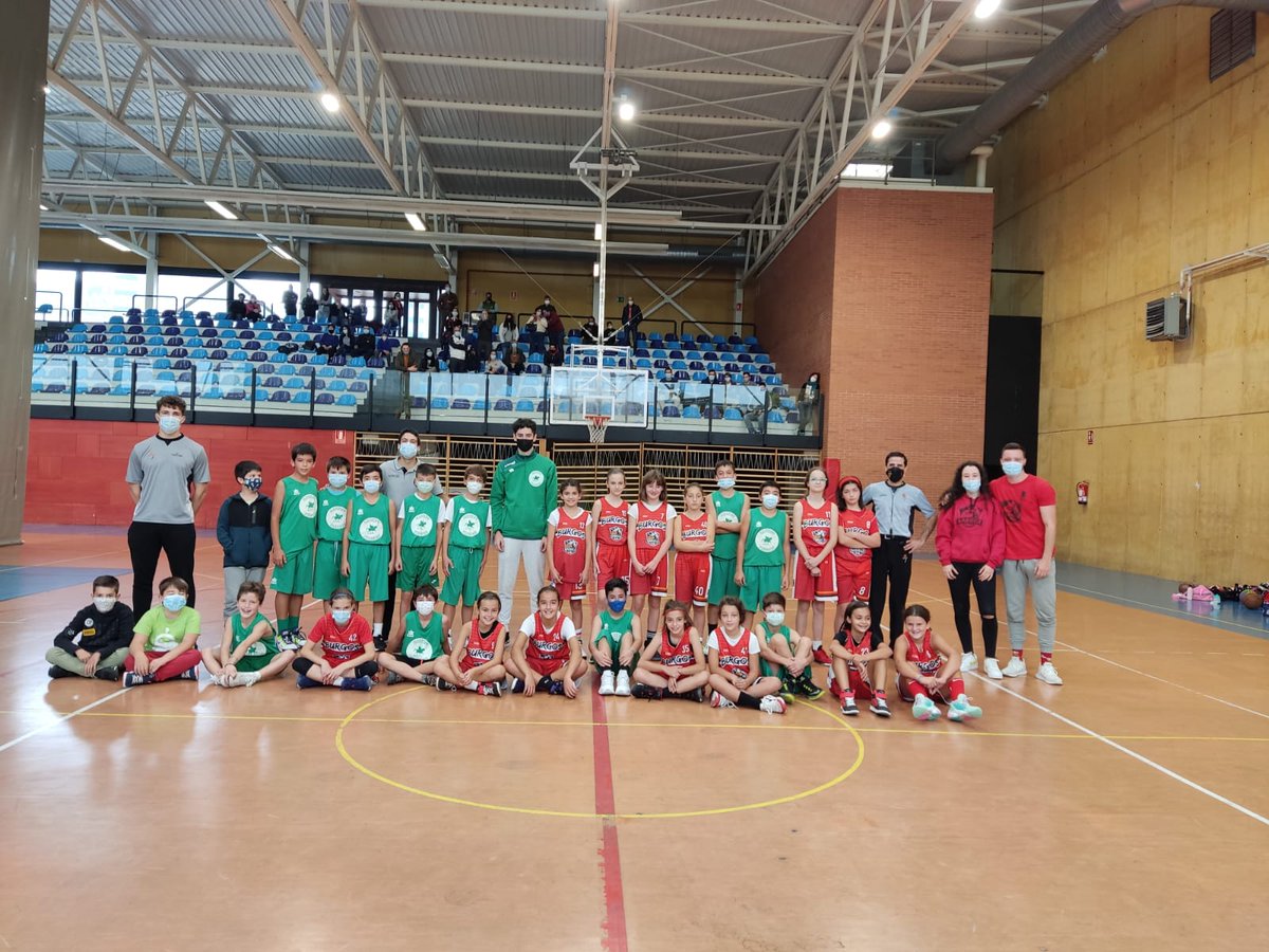 BasketPisones's tweet photo. Luz roja, luz verde... 🔴🟢🔴🟢🔴🟢

Primera toma de contacto de nuestro equipo alevín en la temporada 2021/22. Buen partido contra @CBBabieca. ¡Mucha suerte para la temporada! https://t.co/72atcZoYc2