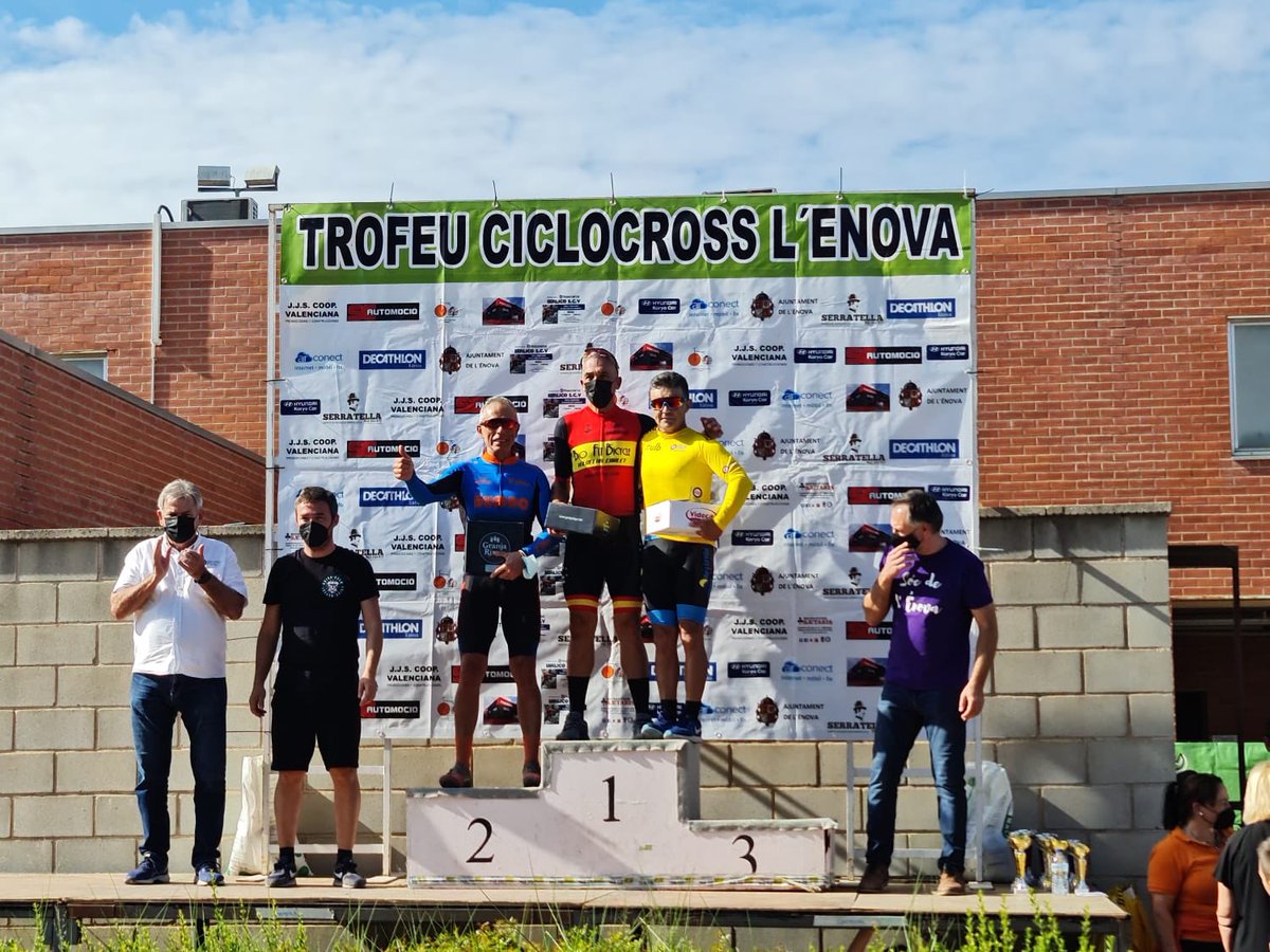 sltsport's tweet photo. Estamos en L’Enova con la 2ª prueba de la #ChallengeCVCX21.

Consulta los resultados y tiempos por vuelta ➡️ https://t.co/H6O5DIXHAf

Ya hemos disfrutado de las categorías Máster. ¡A por más! https://t.co/8BHqybj2k2