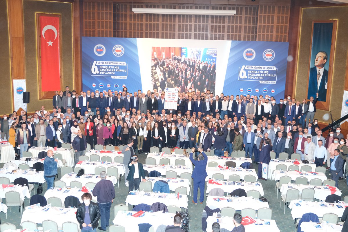 BirlikHaberSen's tweet photo. Birlik Haber-Sen olarak Toplu Sözleşme sonrası hızla artan üye sayılarımızı aktaran tablomuzu Memur-Sen Genel Başkanımız @_aliyalcin_  beye takdim ettik.

Birlik Haber-Sen büyümeye, büyürken güçlenmeye devam ediyor. https://t.co/hOJmCxNlWn