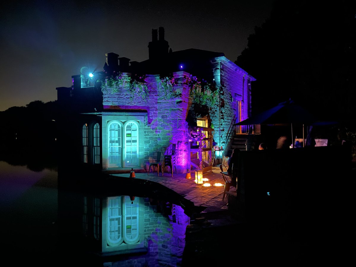 HopeHenrys's tweet photo. We held a beautiful #waveoflight lantern walk last night. So many amazing families coming together to remember our little ones #BLAW2021 #waveoflight2021 #BabyLossAwareness #BabyLossAwarenessWeek https://t.co/fo9uzVlcQG