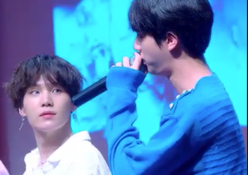 Heart_Smile_7's tweet photo. this is how YOONGI looking at his SEOKJIN hyungie
#yoongi #SUGA #SEOKJIN #JIN #BTSSUGA #BTSJIN #BTSSEOKJIN #Cutest #BTS #Roommates #Roomies #soulmates #BTSship https://t.co/P8QttmUbXk