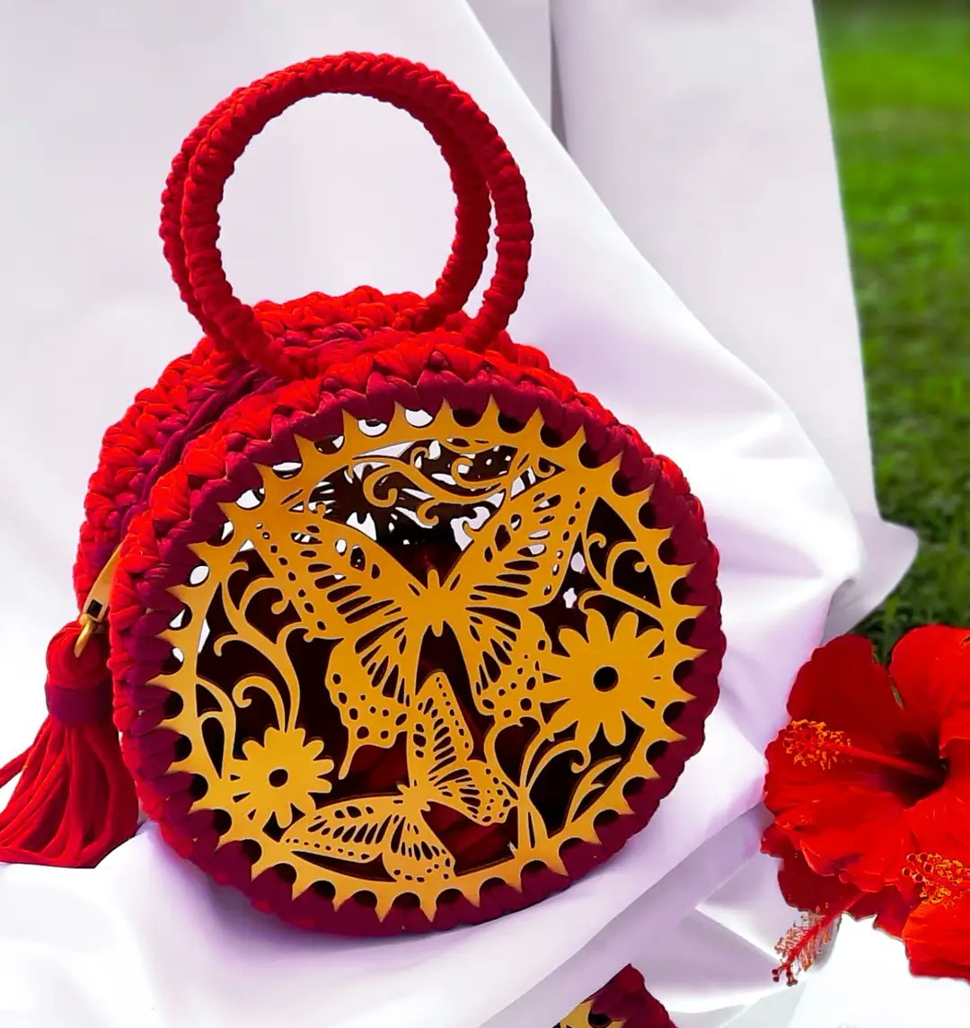 BlueRose_ghana's tweet photo. On the brighter side of BlueRose, we simply adore the beautiful shades of red with a touch of glittery gold!

She's definitely coming for your bags and we love it!
Price: 200 cedis🦋 https://t.co/lWeIyX7gkF