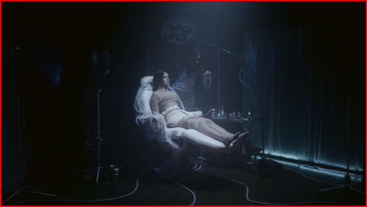 astredupop's tweet photo. Vídeo dirigido por Sofya Atalikova para "𝐓𝐡𝐞 𝐊𝐢𝐥𝐥", uno de los temas que tendrá "New Flesh", álbum debut de la banda rusa #LoveObject, disponible a partir del 3 de diciembre, vía @IDIB.
🎥 https://t.co/dVkB7bOX24 https://t.co/zB2qzyvC97