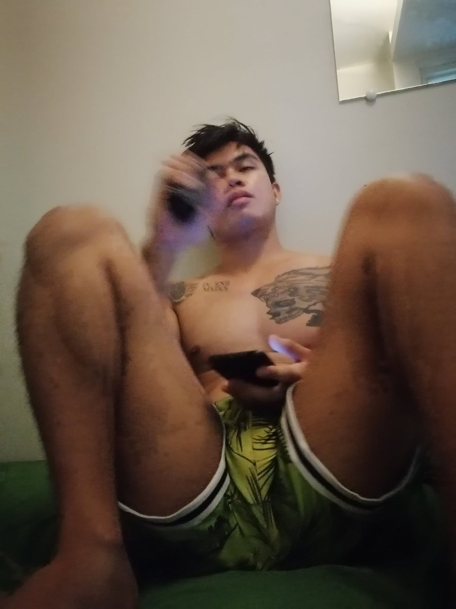 Sexmachine0705's tweet photo. Please follow niyo naman siya ang hot niya grabe legit @Lesterjasareno1 https://t.co/rBrFKt6ui7