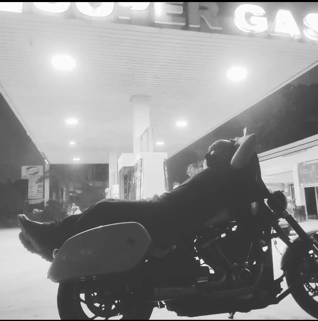 jondextan's tweet photo. no color. https://t.co/TeyGArSXXK