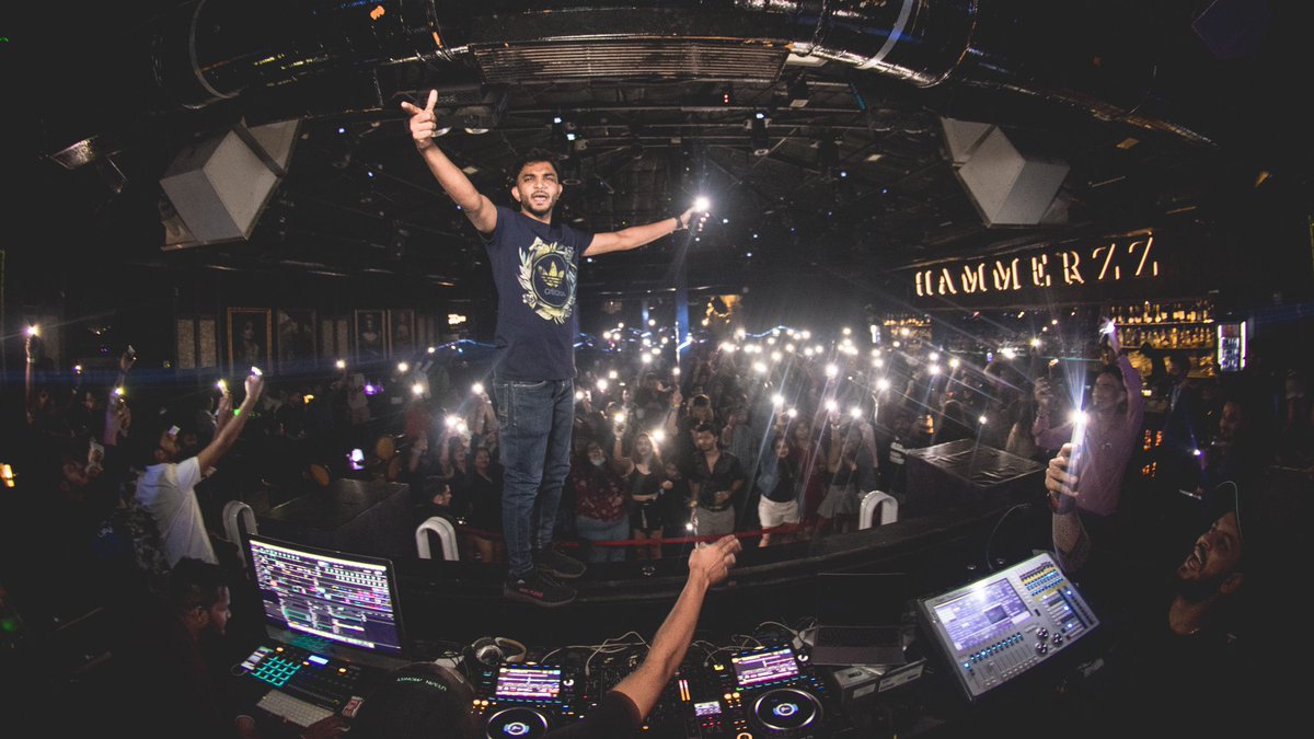 djsahilnrg's tweet photo. Weekend Vibes 🔥
See you at @hammerzznightclub tonight!
.
.
#dj #music #partylover #instagood #instagram #nightlife #goanightlife #goa #indianightlife #goavibes #edm #bollywood #housemusic #djsahilnrg https://t.co/R28VfX0Jeo