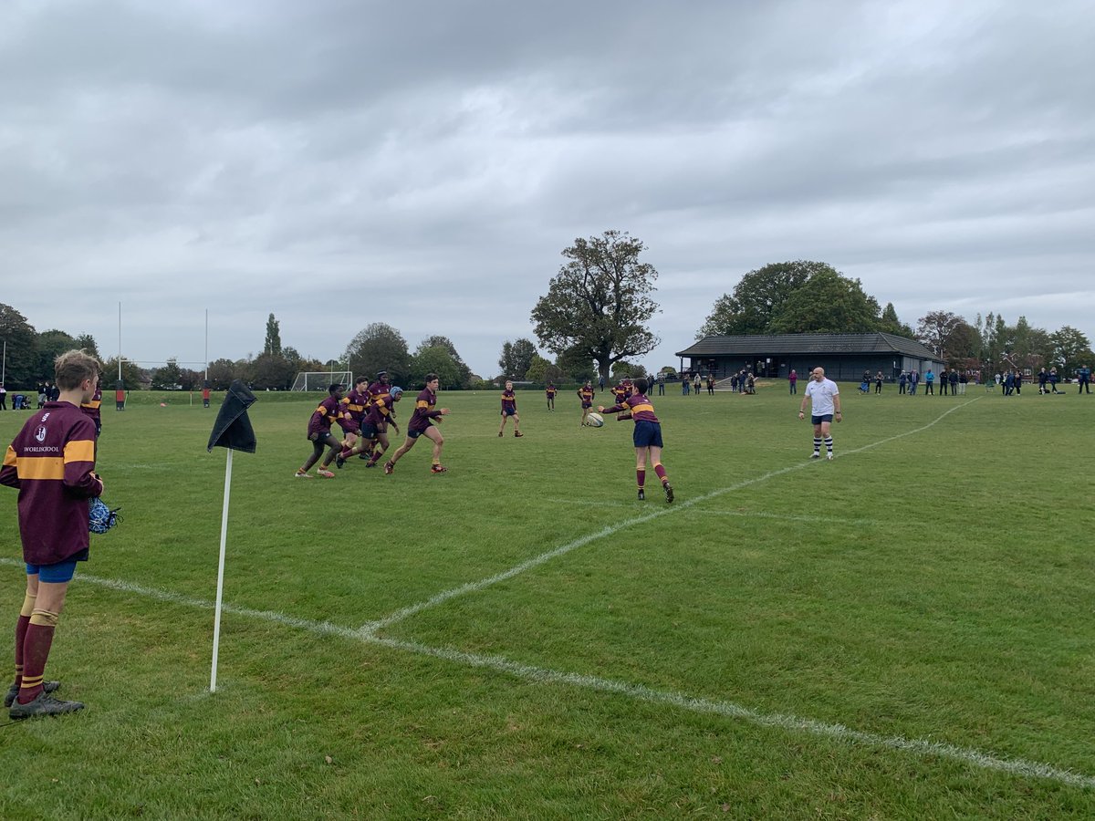 fayeaffleck's tweet photo. Great morning for Year 9 down at Skinners School, the win wasn’t to be for the C team but both As and Bs had brilliant wins. Great support from the  boys on the touch line too! ⁦@DartfordGS⁩ https://t.co/rzkpPebvKD