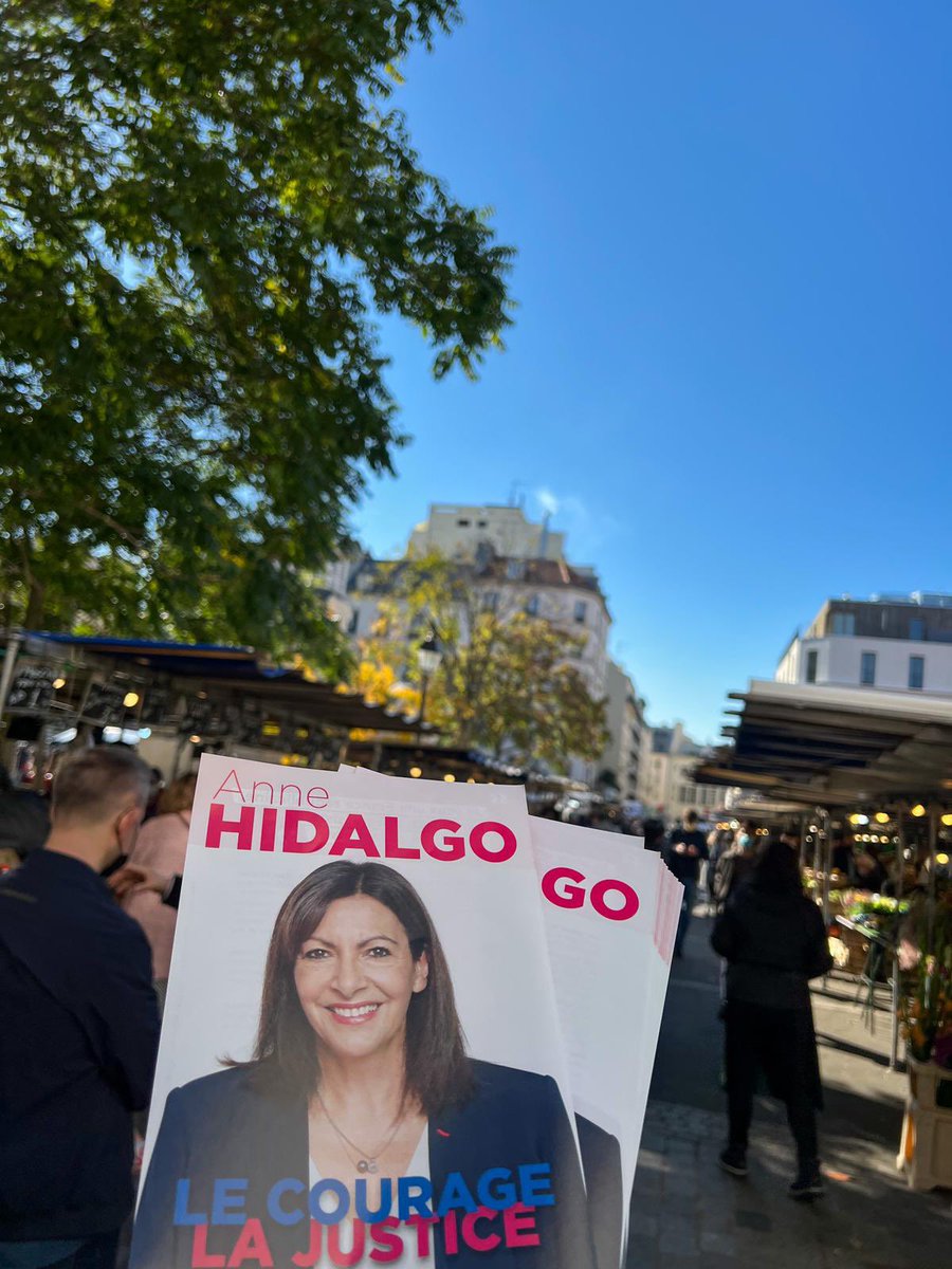 Toutes et tous sur le pont à #paris12 ! La campagne d’@Anne_Hidalgo pour les élections #presidentielles2022 démarre! 💪🌹

#Hidalgo2022 @GenerationAH @partisocialiste #TousSurLePont @faureolivier