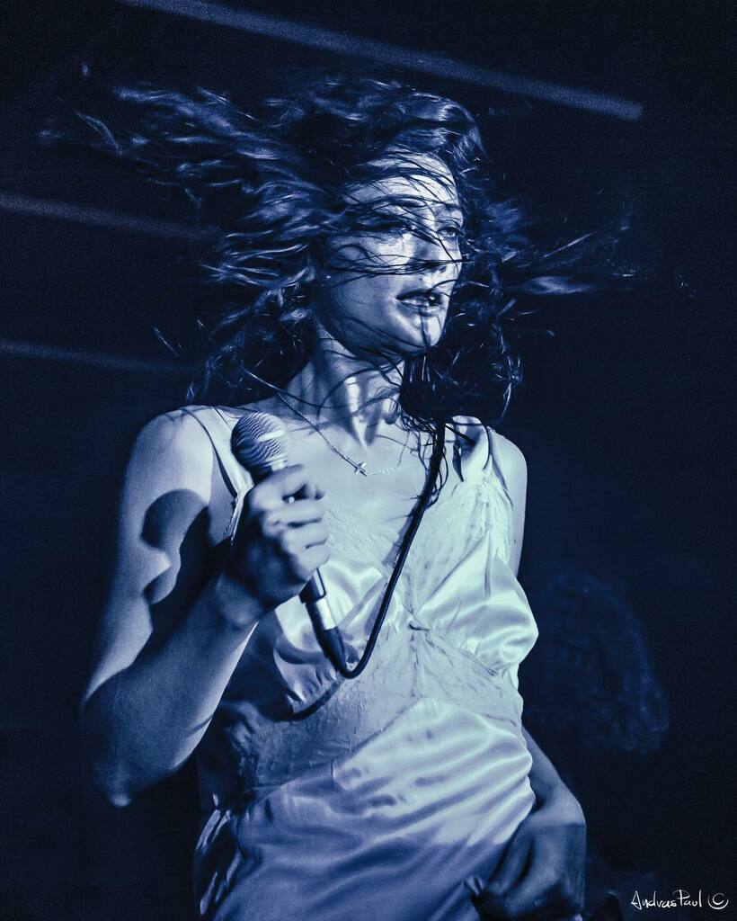 Saint Agnes @wearesaintagnes gig at @thegaragehq is near close . It looks like this would be my first gig of the year. @kittyarabella in the zone back at legendary <a href="/theborderline/">Borderline</a> #fckcovidtimes
#saintagnesband #kittyarabella
#nosilenceinmusic #letthemusi… instagr.am/p/CVFmm9bAp_5/