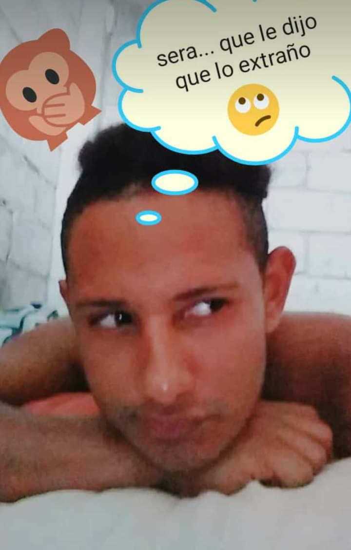 Ronmic lion tweet media