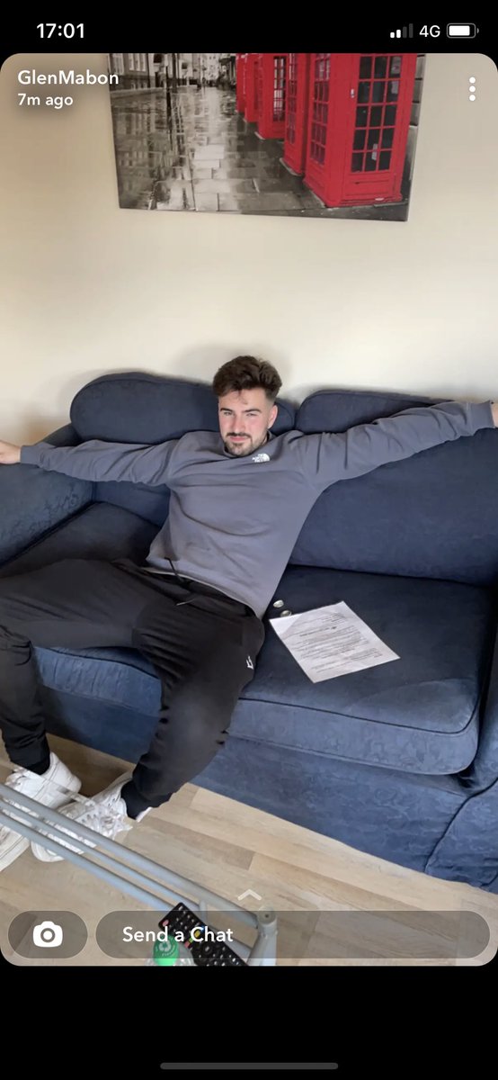 Conzzzz 👟 tweet media