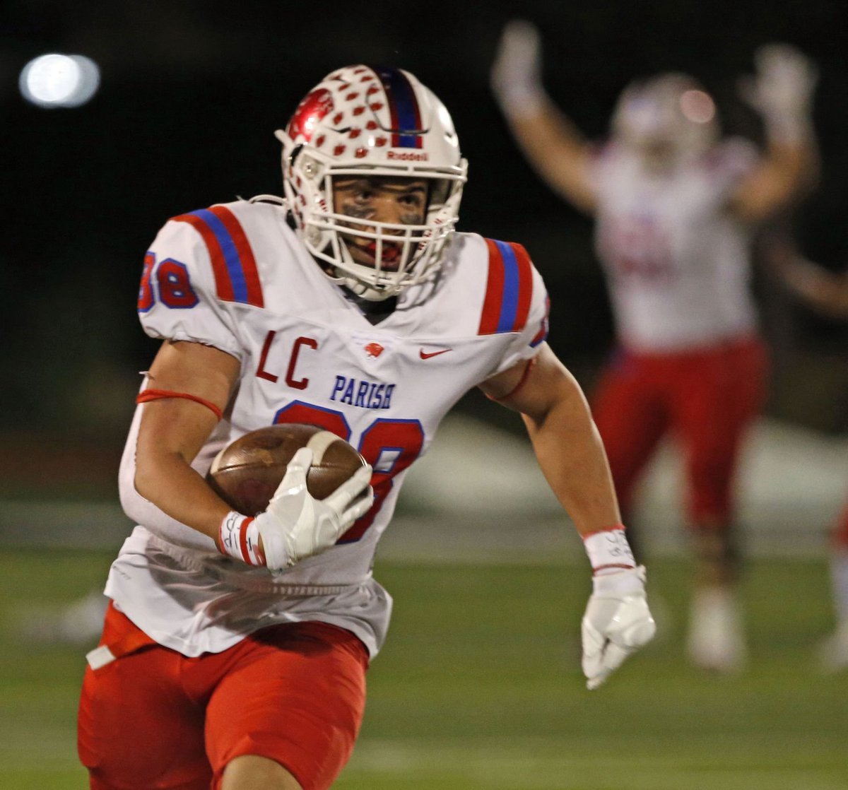 MDPegues's tweet photo. These kids had fun last night. Congrats to the @parishepiscopal community & @ParishFootball. Continuing to win in the classroom and the field. #ParishNation
Thanks, @SportsDayHS for the pics. https://t.co/2K2nuaIr1R