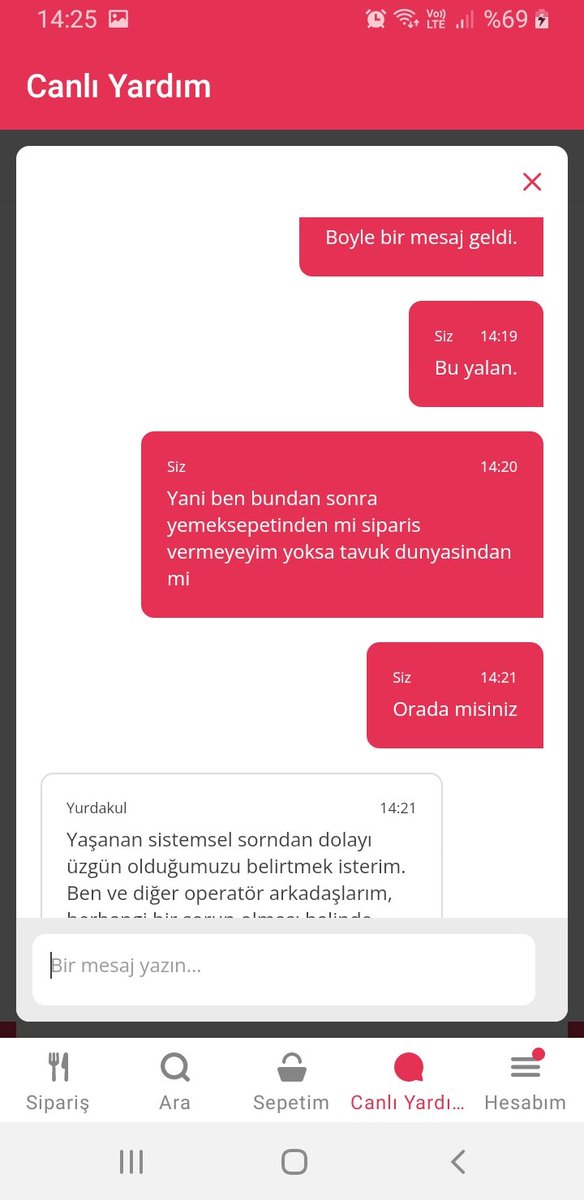 cosmoxramer's tweet photo. #yemeksepeti #tavukdünyası
Siparisten 1 sa sonra yemeksepetinden temsilci ile konusuyorum. Sistemsel sorundan restoran siparisi gormemis diyor. Sonra yemek kapiniza geldi almadnız diye sms geliyor, yalan. 1sa ac kaldim. Arayuzu yenileyene kadar sistemsel sıkıntılara cozum bulun. https://t.co/i8VQIaPTrm