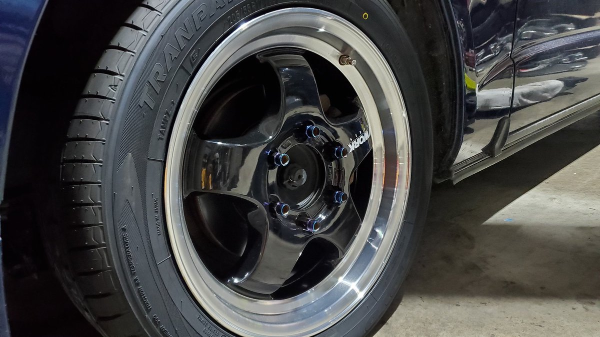 xxHizkaxx's tweet photo. ホイールや車体の状態がとても良い👌
#KDH205V
#200系
#ハイエース
#KDH200
#SuperGL
#スーパーGL https://t.co/leWeQboMT1
