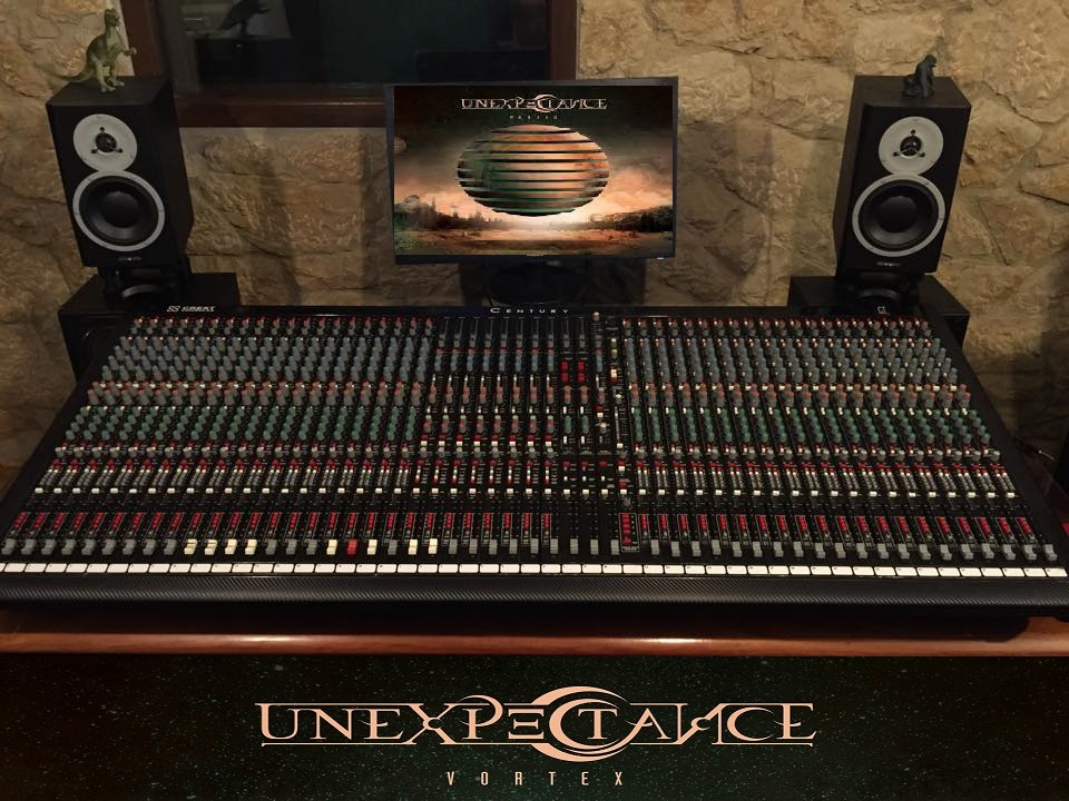 HMetalBrigade's tweet photo. Hoy toca pre-escucha de #Vortex el esperado nuevo trabajo de #Unexpectance. Visita a @OVNIest cortesía de la banda y @DesvanFest, así que muy pronto tendréis nuestro #StudioReport. https://t.co/3Q9gi4kiA9