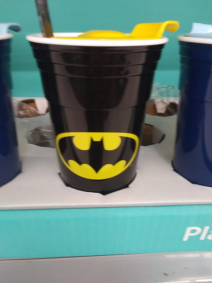 gorilla777777's tweet photo. Batman https://t.co/JueepkZ0pD