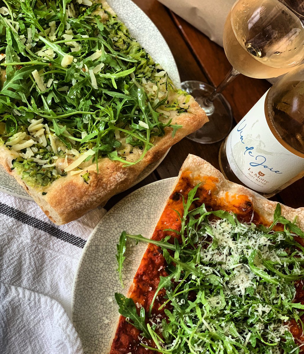 LaMottewine's tweet photo. Franschhoek Uncorked is all about relaxing with your friends while enjoying good food and wine, so we have a special menu! Try one of Chef @EBulpitt’s flatbreads and a glass of our newly released Vin de Joie rosé in @pierneeflamotte! @franschhoeksa #franschhoek #funcorked https://t.co/uLVr8SkbbE