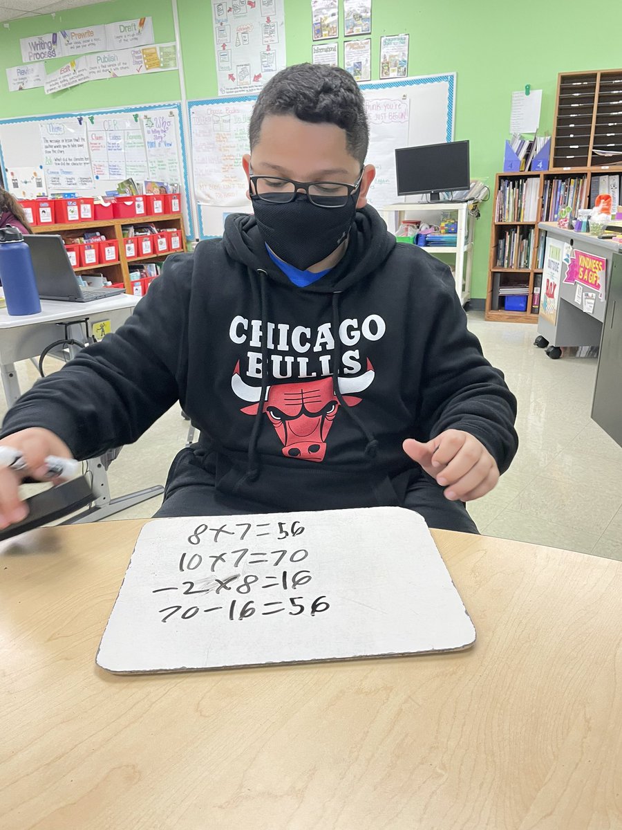 MsKovatchis's tweet photo. Students did a fantastic job showing the strategy they used to solve a basic multiplication fact! They each used a different, efficient strategy! #wdsd7 #DDD #helperfacts https://t.co/V4l5BL5CKJ