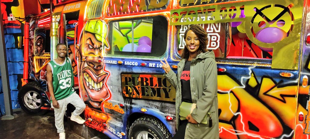 bonifacemwangi's tweet photo. I'm here to offend those men who behave like their partners are personal assets.Assets are dead things,they have no feelings or emotions. Partners have flesh and blood, they can move on and you can do nothing about it. Money doesn't make a man, manners do.Pesa bila tabia ni sumu. https://t.co/JLqPKjSlMn